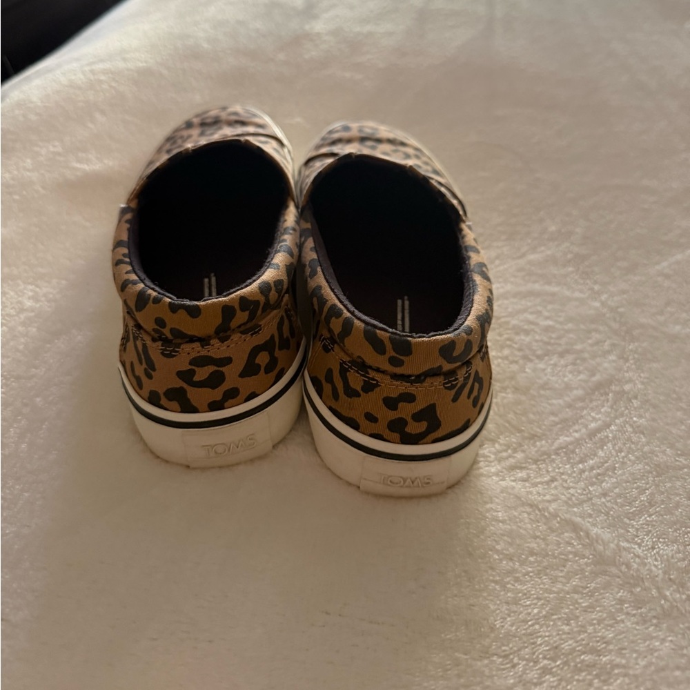 TOMS womens Leopard Print Slip-On Sneakers - Tan and Black - Picture 4 of 9